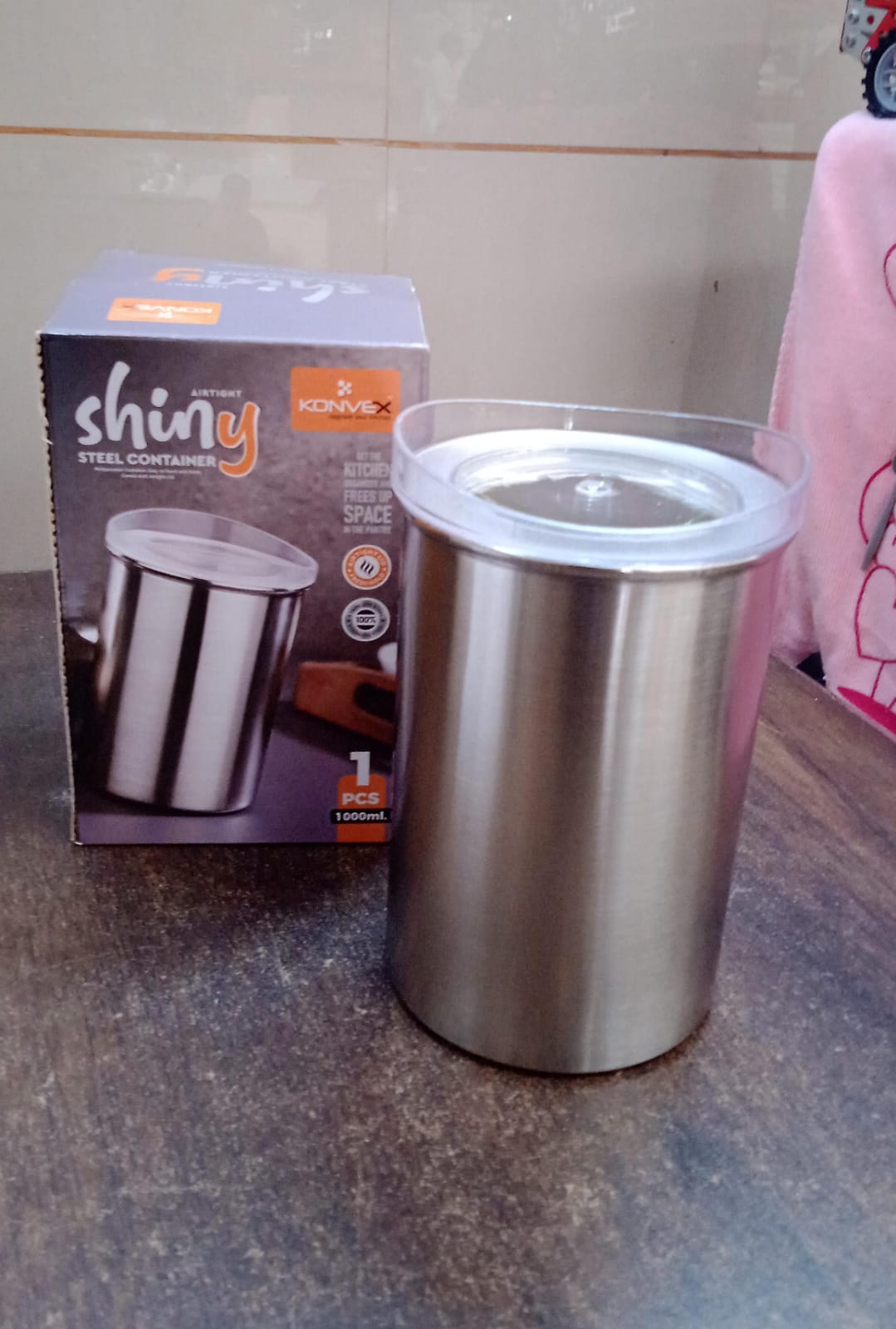 Multipurpose Stainless Steel Airtight Containers with See Through Lid (1 Pc / 1000 ML) Multipurpose Stainless Steel Airtight Containers with See Through Lid (1 Pc / 1000 ML)